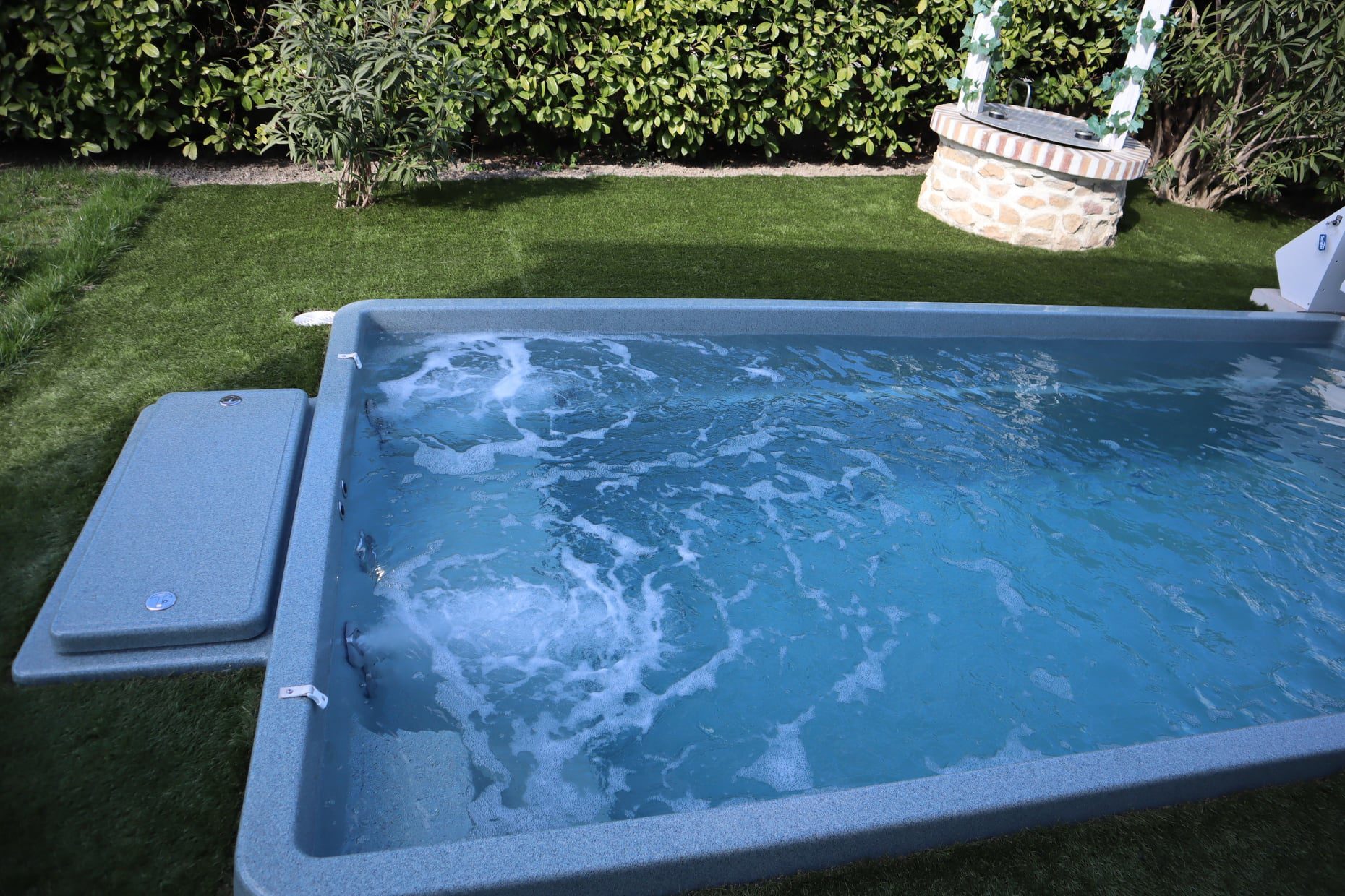 plunge pool wellness, betaalbaar zwembad laten plaatsen en bouwen