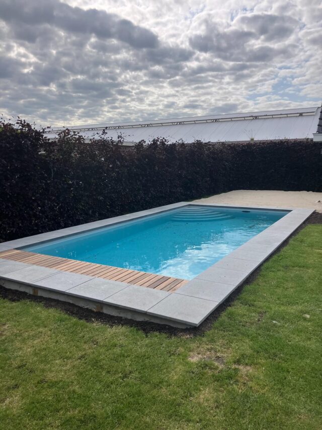Afgelopen week een zwembad opgeleverd in #Aalsmeer.
Full vinylester monoblok zwembad type Carre. Voorzien van een polycarbonaat solar “gold” afdekking. Daarbij is er een 70m3 #Fluvo jetstream geinstalleerd voor eindeloos zwemplezier🏊‍♂️

#zwembadbouwer
#zwembadbouw
#zwembadbouwen
#zwembad
#zwembaden
#plungepool
#plungepools